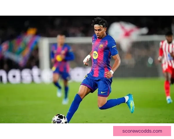 巴萨球员脚踩马竞球员脚踝无红牌 皇马队长妻子愤怒批评裁判偏袒